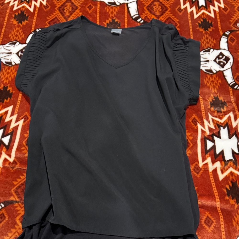 Black V-Neck Short Sleeve Women's Top with Pleated Shoulder Detail